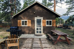 Cabin, 1 Bedroom | Property grounds - Triple R Cottages: 2 1 Bedroom Cabin (Estes Park)