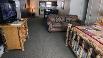 Studio | Living area