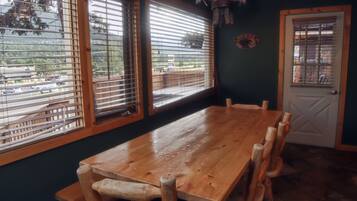 Cabin, 2 Bedrooms | Dining