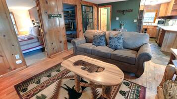 Cabin, 2 Bedrooms | 2 bedrooms, free WiFi