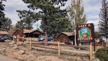 Cabin, 2 Bedrooms | Exterior