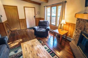 Cabane, 1 chambre | Coin séjour
