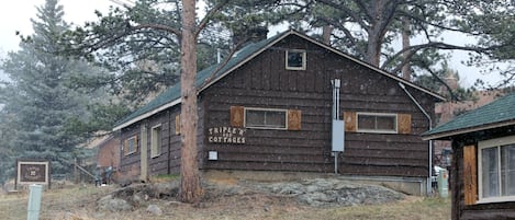 Cabin, 2 Bedrooms | Exterior
