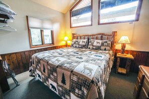 Apartment, 1 Bedroom | 1 bedroom, free WiFi - Sunnyside Knoll: 5 1 Bedroom Cabin (Estes Park)