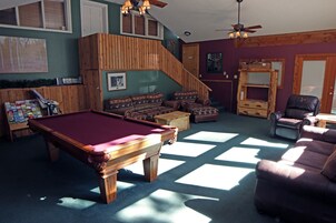 Studio | Living area