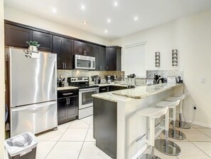 Stadtwohnung, 4 Schlafzimmer | Eigene Küche