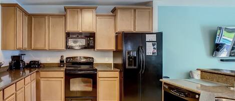 House, 6 Bedrooms | Private kitchen