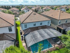 Rumah, beberapa kamar | Eksterior