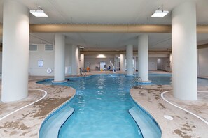 Condo, 4 habitaciones | Alberca | Alberca techada y alberca al aire libre