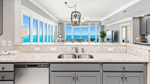 Kondominium, 4 kamar tidur | Dapur pribadi