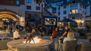 Condo, 2 Bedrooms | Outdoor dining