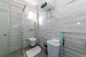 Condo | Bathroom