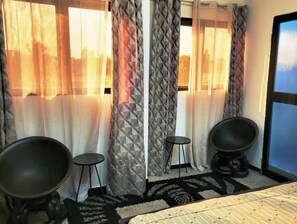 4 bedrooms, WiFi - Spacious and Charming Luxury Accommodation (Lomé)