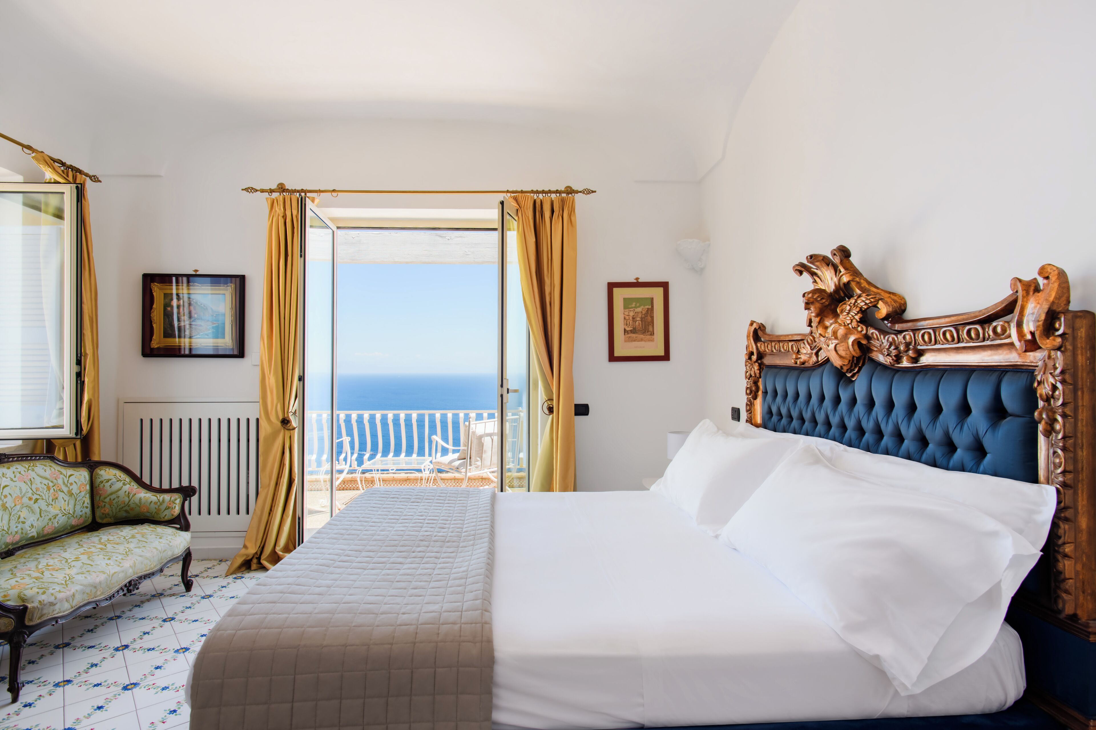 4 bedrooms, in-room safe, desk, soundproofing