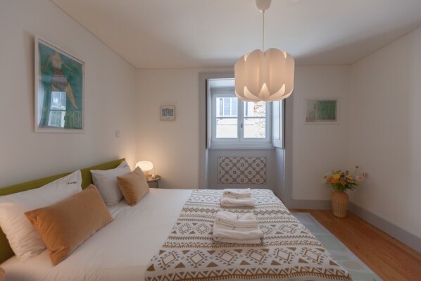 2 chambres, fer et planche à repasser, Wi-Fi gratuit, draps fournis