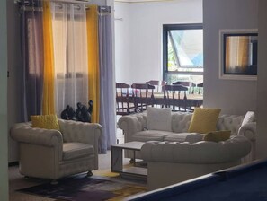 Living area - Elegant housing (Lomé)