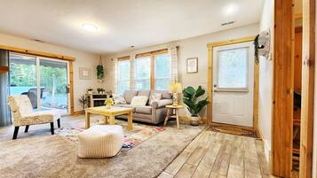 Smart TV, fireplace, books