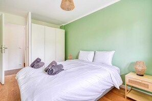 2 bedrooms, iron/ironing board, free WiFi, bed sheets