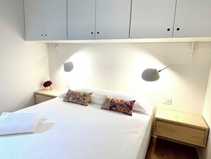 2 dormitorios, tabla de planchar con plancha, wifi y ropa de cama