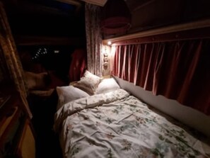 1 soverom, strykejern/-brett, wi-fi (inkludert) og sengetøy