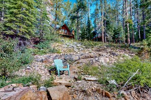 Property grounds - Riverfront dog-friendly retreat with a rustic flair & wood stove, near skiing (Soda Springs)
