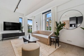 Apartment | Living area | 42-inch Smart TV with digital channels - Clausen Serenity Cozy Apt ID208 (Luxembourg City)