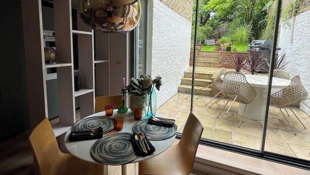 View from property - Luxury 2BD Flat W/private Garden - Kentish Town! (London)