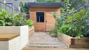 Casa básica, várias camas | Fachada