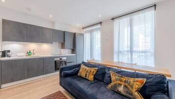 Basic Apartment, 1 Double Bed | Living area