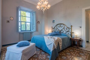 4 chambres, fer et planche à repasser, Wi-Fi