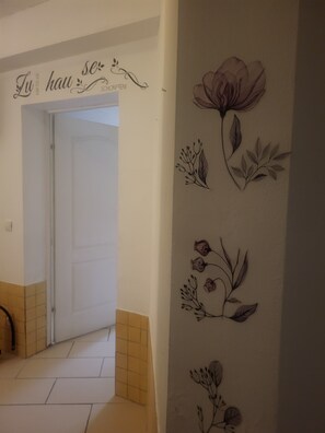 Interior - Royals Habsburg near Sissy´s castle Schönbrunn U3 City breakfast pet kid terrace (Wien)