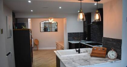 Llansteffan 2-bed Cottage, Sleeps 4, Dog Ok