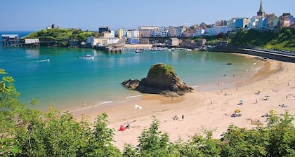 No. 6 Croft House - 1 Bedroom Apartment - Tenby