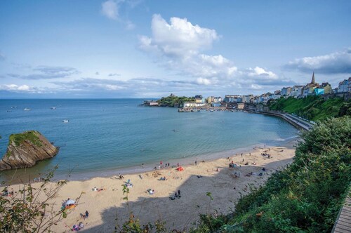 No. 6 Croft House - 1 Bedroom Apartment - Tenby