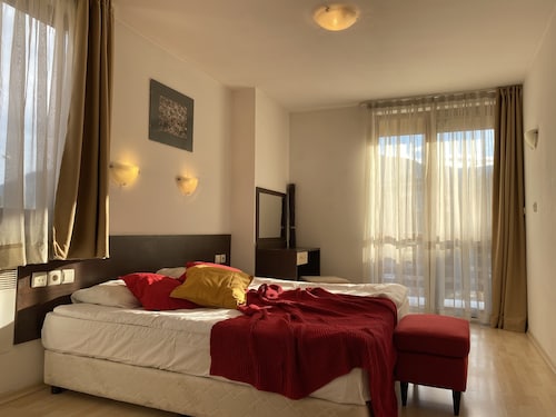 Banderitsa Apartments