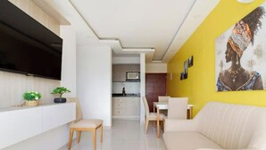 Smart TV - Upper Floor Apartment (Torices)