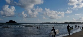 Happy hammocks, Weligama