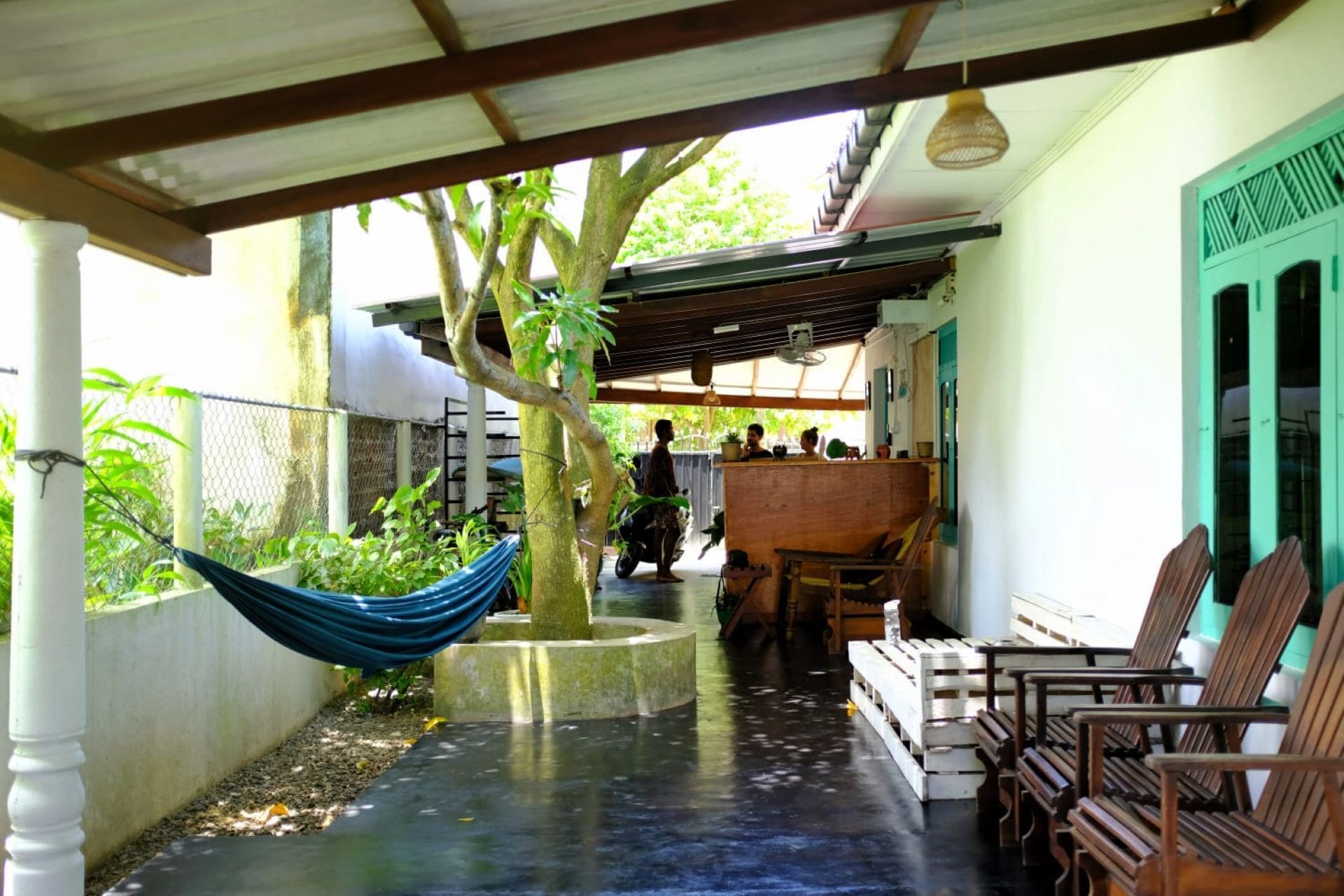 Pintu masuk properti