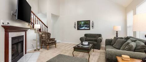 Smart TV, fireplace