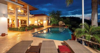 Exceptional 5-Bedroom Retreat in Ocotal: Unparalleled Views and Sunsets
