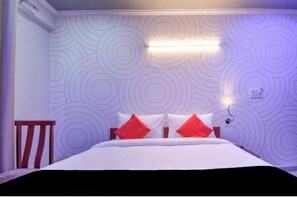 1 slaapkamer, een strijkplank/strijkijzer, wifi, beddengoed