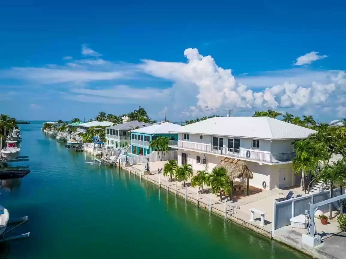 Relaxing 2/2 Get Away in the Lower Keys! by RedAwning