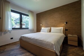 2 chambres, fer et planche à repasser, Wi-Fi gratuit