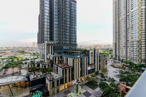 Rooftop terrace - Landmark 81 Luxury Condotel (Ho Chi Minh City)