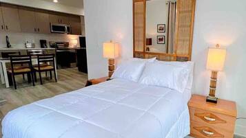 3 slaapkamers, een strijkplank/strijkijzer, internet, beddengoed