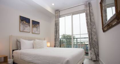 Capitol Hill Stay with Stunning Skyline View