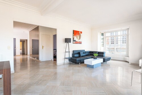 Bel appartement lumineux et moderne