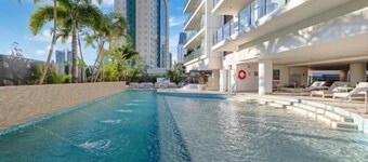 The Brass Room  Pineapple Wyndham Surfers Paradise