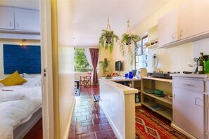 1 Schlafzimmer, Bügeleisen/Bügelbrett, kostenloses WLAN, Bettwäsche