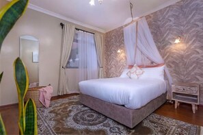 2 Schlafzimmer, Zimmersafe, Schreibtisch, Bügeleisen/Bügelbrett